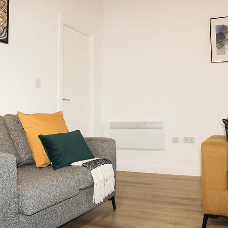 Modern Luxury Serviced Duplex Apartments By Repose- 150 Metro Court, West Bromwich Zewnętrze zdjęcie