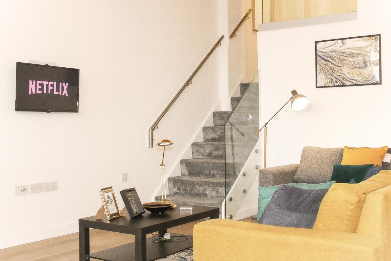Modern Luxury Serviced Duplex Apartments By Repose- 150 Metro Court, West Bromwich Zewnętrze zdjęcie