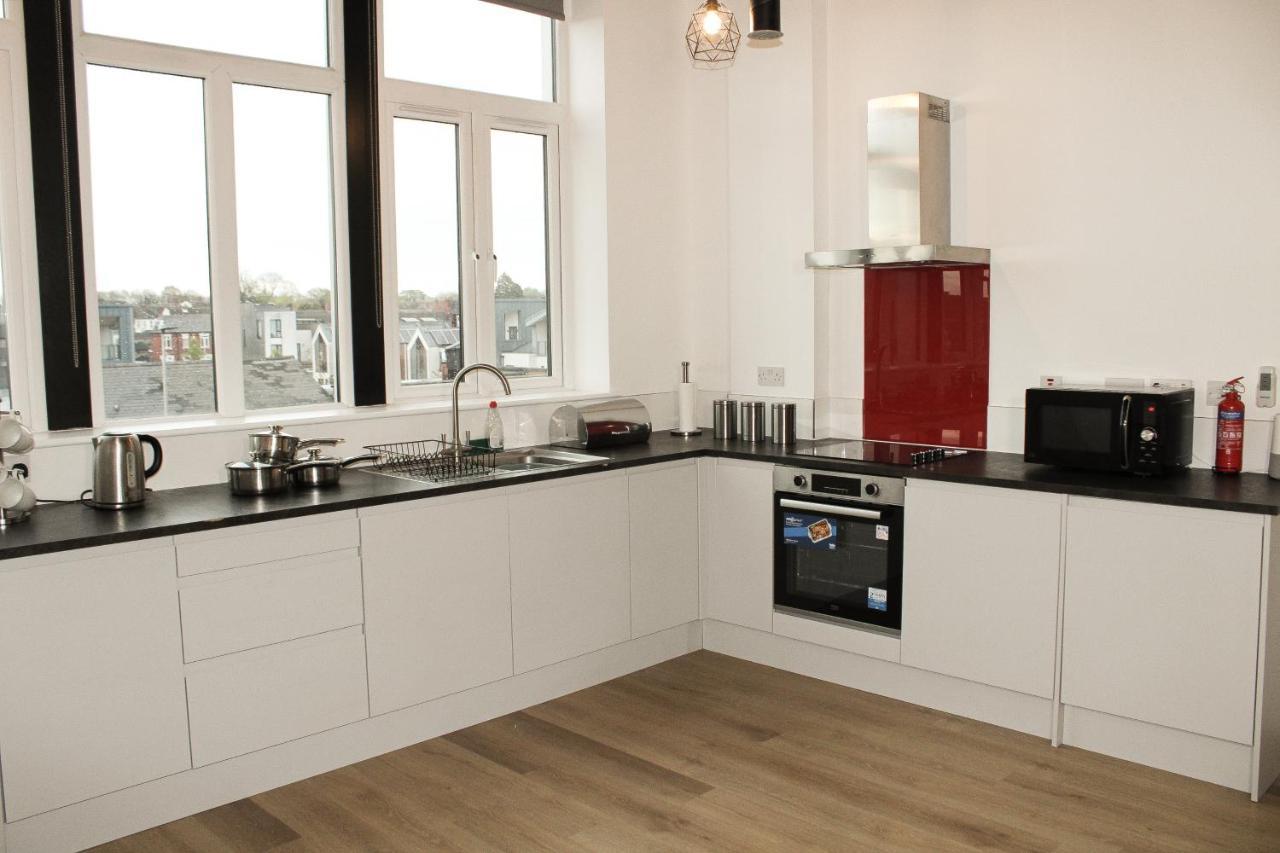 Modern Luxury Serviced Duplex Apartments By Repose- 150 Metro Court, West Bromwich Zewnętrze zdjęcie