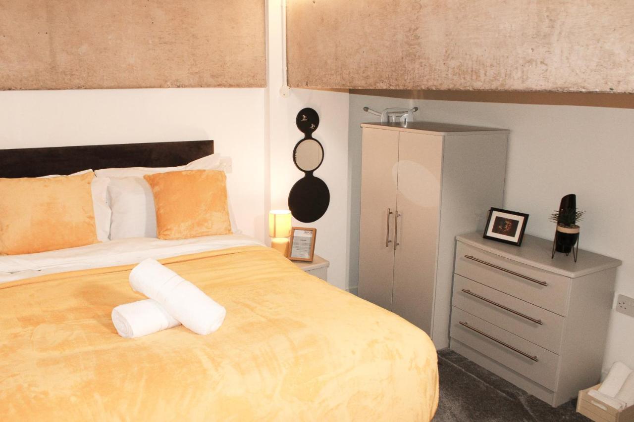 Modern Luxury Serviced Duplex Apartments By Repose- 150 Metro Court, West Bromwich Zewnętrze zdjęcie