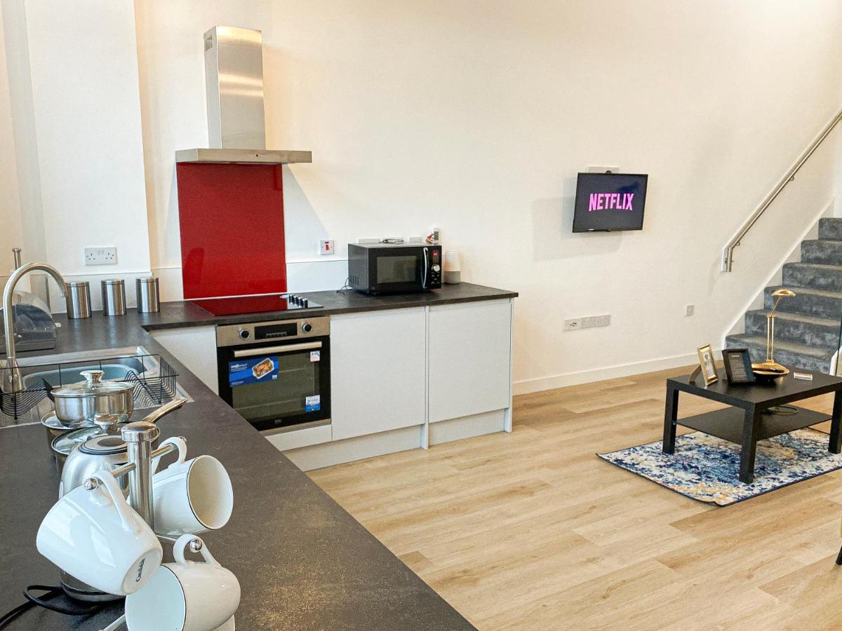 Modern Luxury Serviced Duplex Apartments By Repose- 150 Metro Court, West Bromwich Zewnętrze zdjęcie