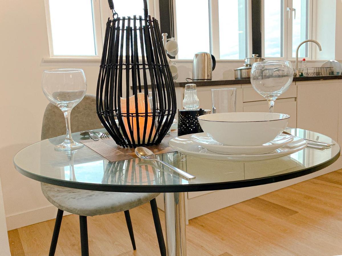 Modern Luxury Serviced Duplex Apartments By Repose- 150 Metro Court, West Bromwich Zewnętrze zdjęcie
