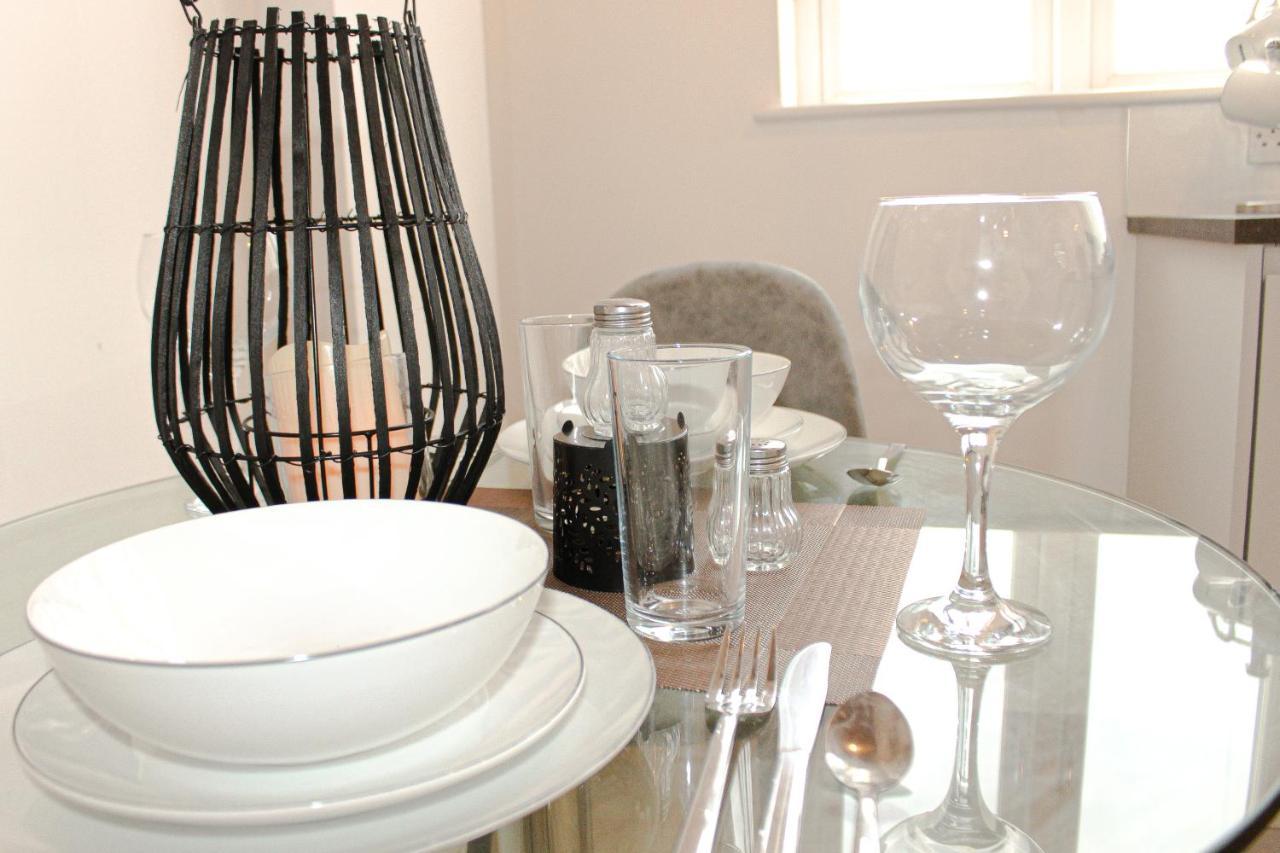 Modern Luxury Serviced Duplex Apartments By Repose- 150 Metro Court, West Bromwich Zewnętrze zdjęcie